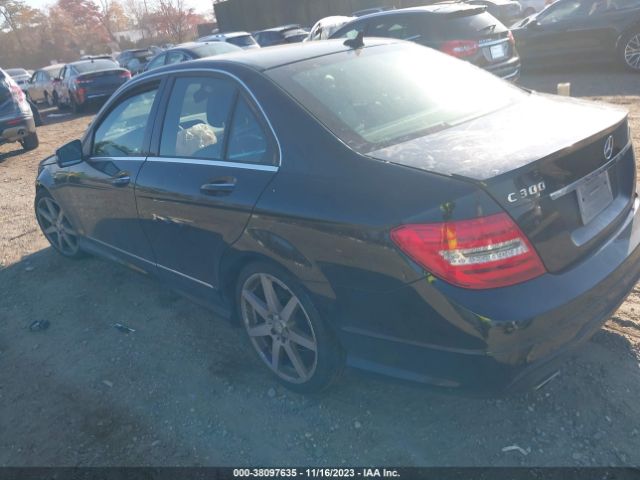 WDDGF8AB2EA967678 Mercedes-Benz C 300 Luxury 4matic