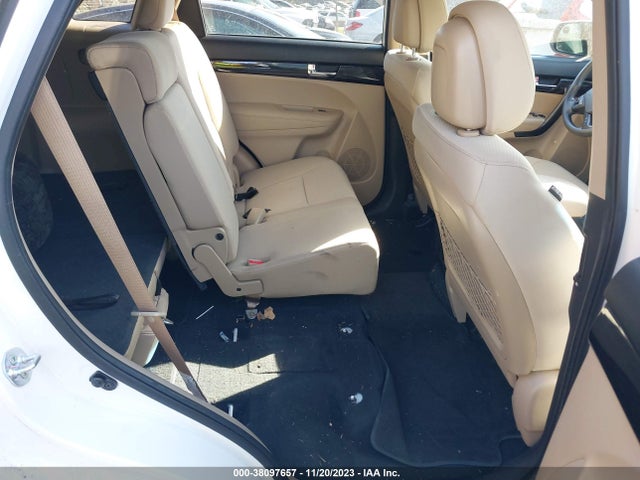 2013 KIA SORENTO LX VIN: 5XYKT4A6XDG352786