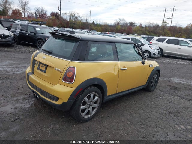 2009 MINI COOPER S WMWMF73579TW80455 Photo 3