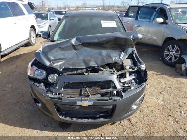Chevrolet Sonic Ltz Auto 2015 1G1JE5SBXF4194743 Image 12