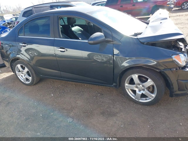 Chevrolet Sonic Ltz Auto 2015 1G1JE5SBXF4194743 Image 13