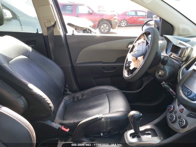 Chevrolet Sonic Ltz Auto 2015 1G1JE5SBXF4194743 Image 5