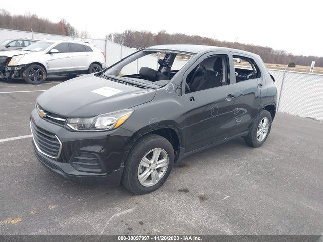 Chevrolet Trax Awd Ls 2021 KL7CJNSB0MB318276 Image 2