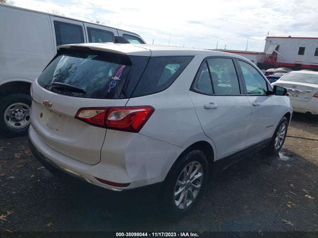 Chevrolet EQUINOX LS 2018 2GNAXHEV9J6165628 Image 4
