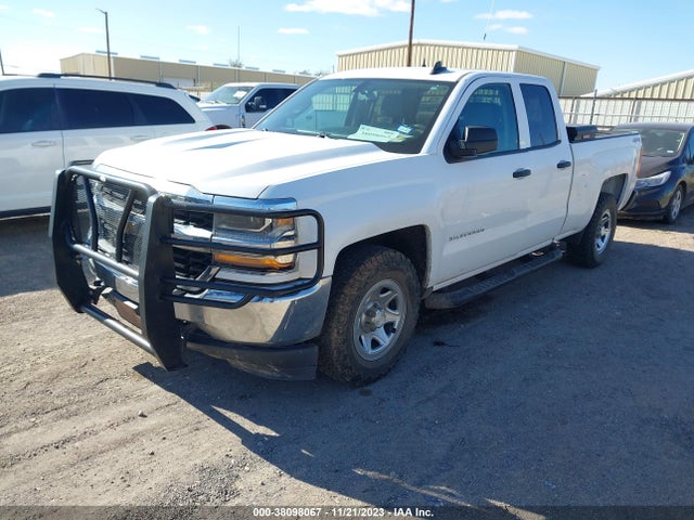 Chevrolet Silverado 1500 Ls 2018 1GCVKNEC4JZ199115 Image 2
