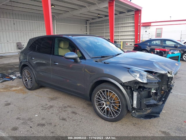 2021 PORSCHE CAYENNE WP1AA2AY8MDA08717 Photo 0