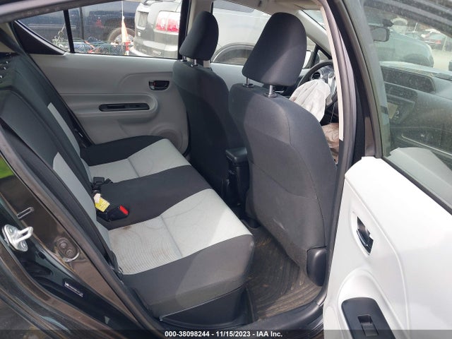 Toyota Prius C Three 2014 JTDKDTB30E1071433 Image 8