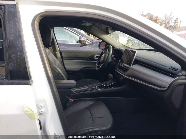 3C4NJDFN2PT528326 Jeep Compass Latitude Lux