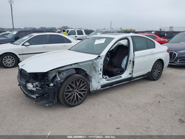 BMW 540I 2019 WBAJE5C57KWW33215 Image 2
