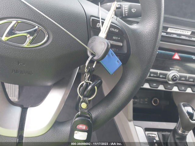 Hyundai ELANTRA SE 2020 KMHD74LF5LU107428 Image 11