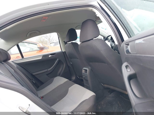 3VW2B7AJ7HM376736 Volkswagen Jetta 1.4t S