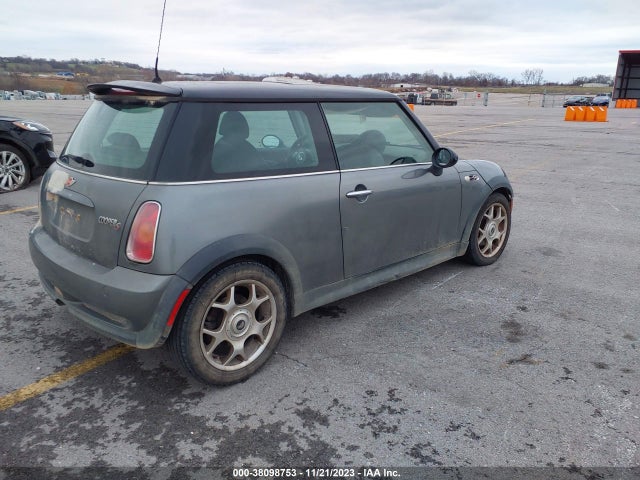 2003 MINI COOPER S WMWRE33453TD67472 Photo 3