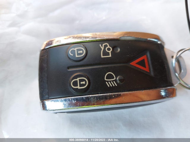 2012 JAGUAR XF SAJWA0HBXCLS36754 Photo 10