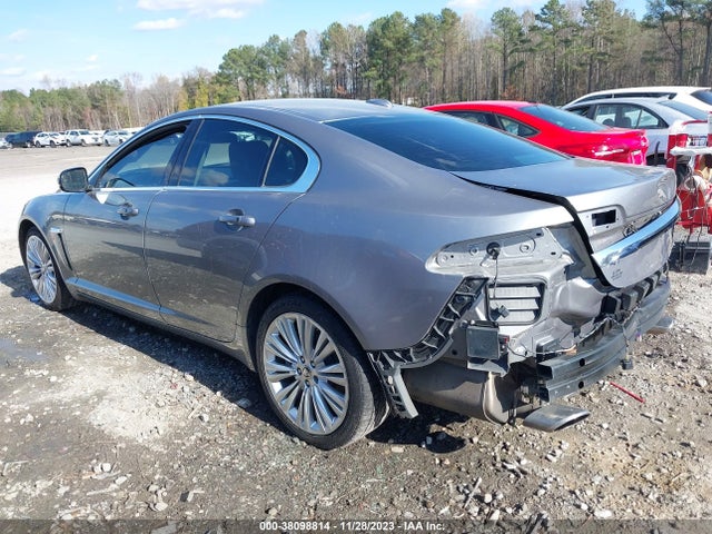 2012 JAGUAR XF SAJWA0HBXCLS36754 Photo 2