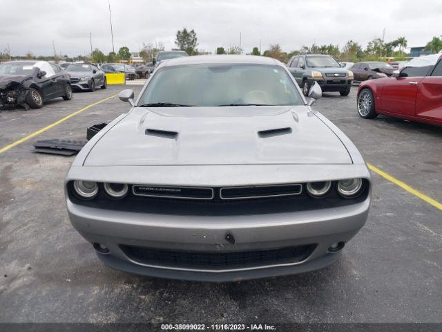 2C3CDZAG1JH219777 Dodge Challenger Sxt Plus