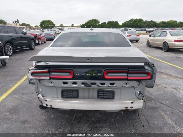2C3CDZAG1JH219777 Dodge Challenger Sxt Plus