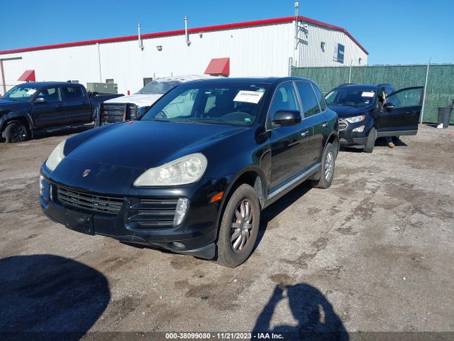 2010 PORSCHE CAYENNE WP1AA2AP8ALA09570 Photo 1