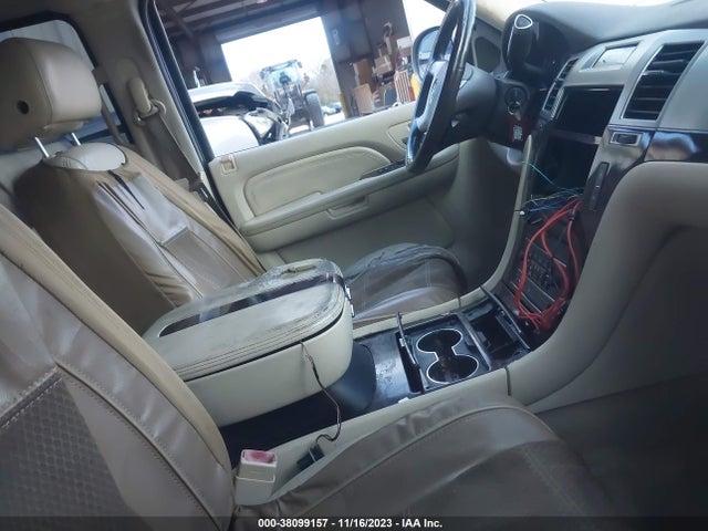 2007 CADILLAC ESCALADE 1GYFK638X7R210095 Photo 4