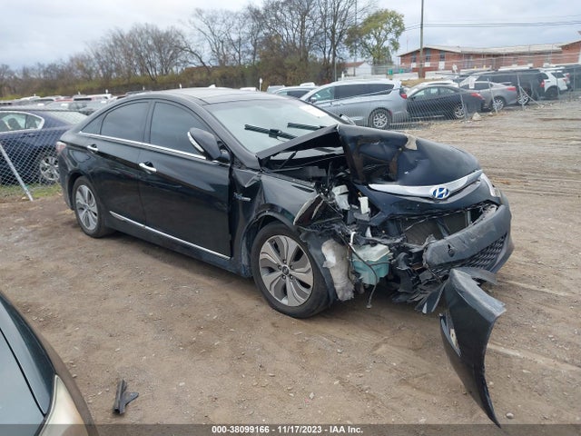 2015 HYUNDAI SONATA HYBRID LIMITED VIN: KMHEC4A41FA132334