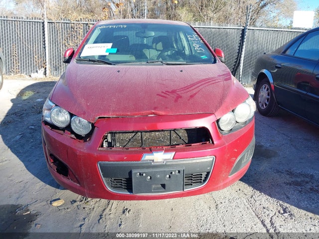 Chevrolet Sonic Lt Auto 2015 1G1JC5SH8F4125589 Image 6
