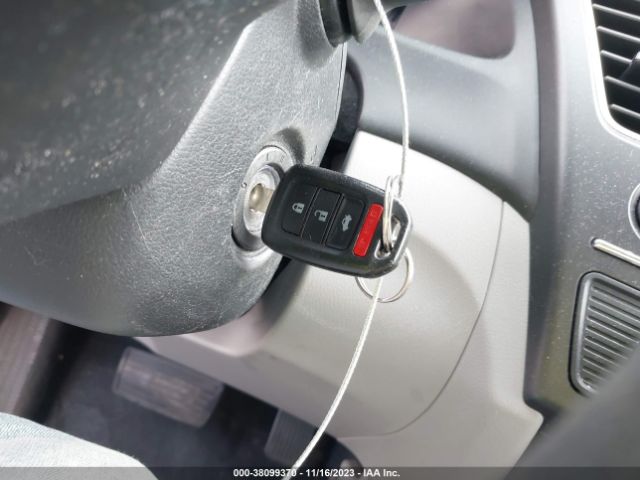 19XFB2F53FE275557 Honda Civic Lx