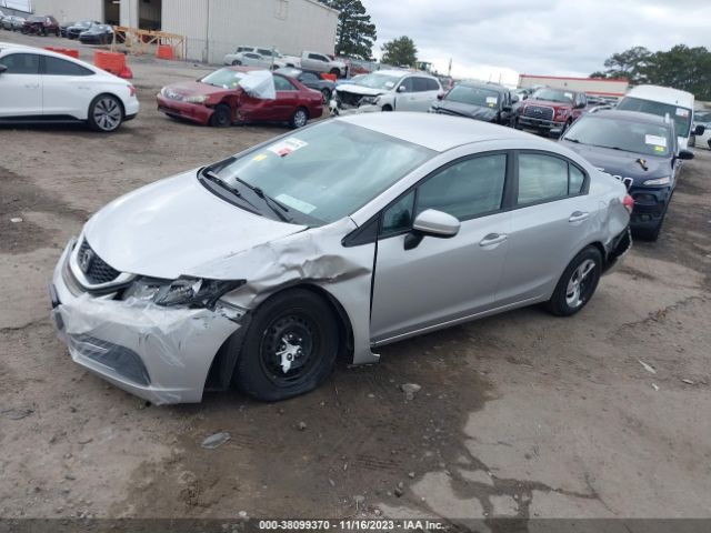 19XFB2F53FE275557 Honda Civic Lx