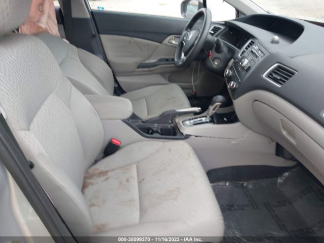 19XFB2F53FE275557 Honda Civic Lx