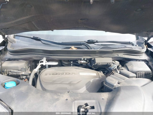 Honda Pilot Touring 2016 5FNYF5H95GB039213 Image 10
