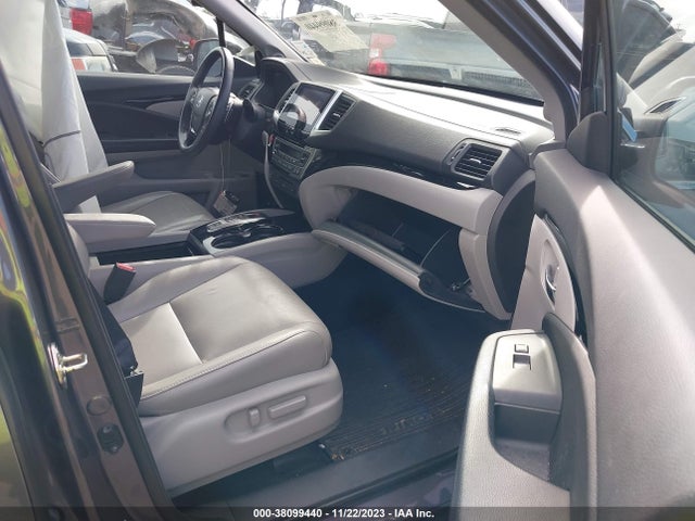 Honda Pilot Touring 2016 5FNYF5H95GB039213 Image 5