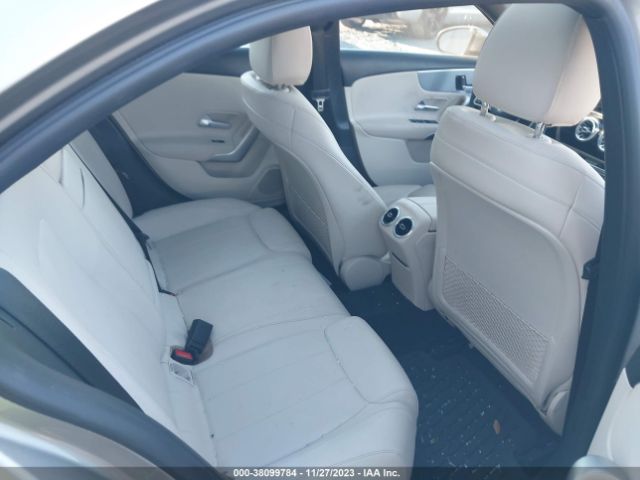 W1K3G4EB8LW047066 Mercedes-Benz A 220