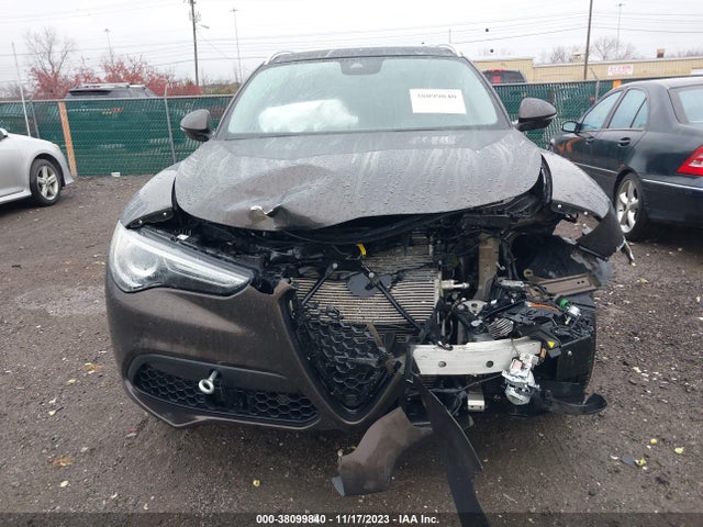 ZASPAKBN0K7C51876 Alfa Romeo Stelvio Ti Lusso Awd