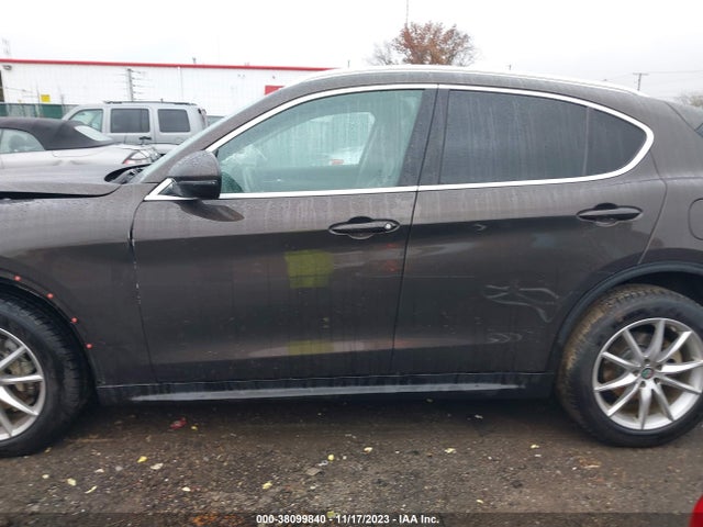 ZASPAKBN0K7C51876 Alfa Romeo Stelvio Ti Lusso Awd