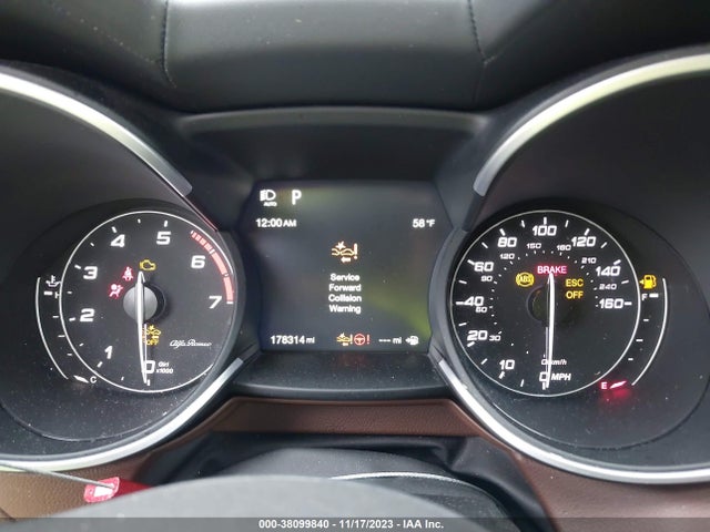 ZASPAKBN0K7C51876 Alfa Romeo Stelvio Ti Lusso Awd