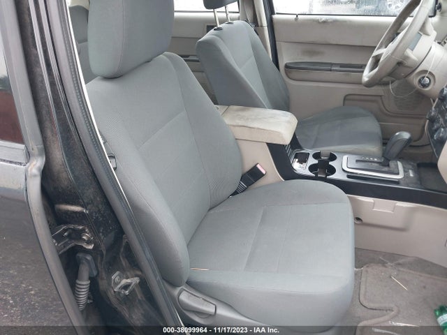 2009 FORD ESCAPE XLS/XLS MANUAL VIN: 1FMCU02729KB02103