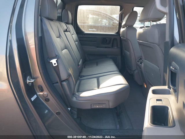 2013 HONDA RIDGELINE RTL VIN: 5FPYK1F59DB009669