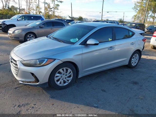 Hyundai ELANTRA SE 2017 5NPD74LF9HH212043 Image 2