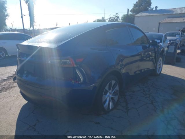 2022 TESLA MODEL Y 7SAYGDEE9NF359272 Photo 3