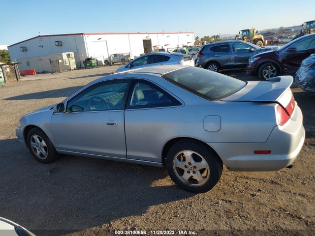 2000 HONDA ACCORD 3.0 EX VIN: 1HGCG2255YA039431