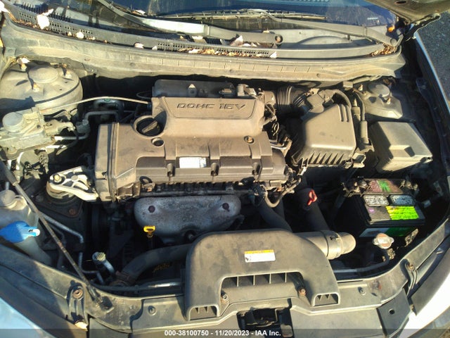 2008 HYUNDAI ELANTRA GLS/SE VIN: KMHDU46D18U528802