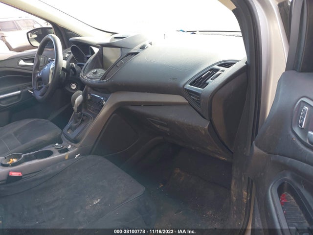 38100778 :رقم المزاد ، 1FMCU0G99EUC75044 vin ، 2014 Ford Escape Se مزاد بيع