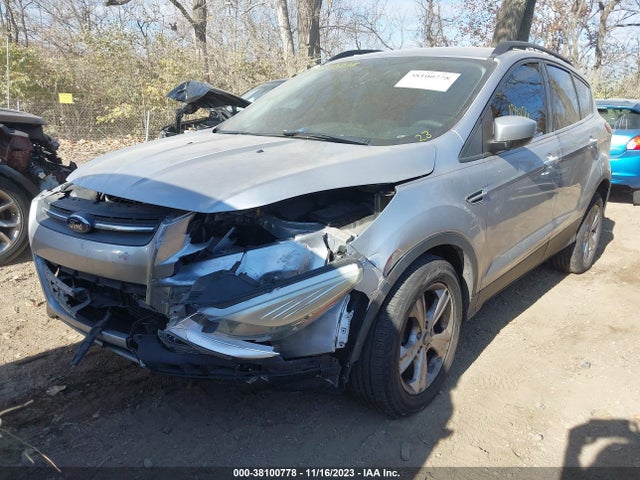 38100778 :رقم المزاد ، 1FMCU0G99EUC75044 vin ، 2014 Ford Escape Se مزاد بيع