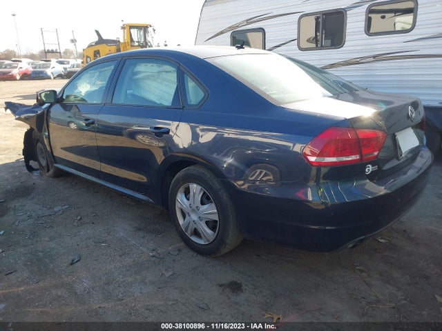Volkswagen Passat 1.8t S 2014 1VWAT7A35EC114799 Image 3