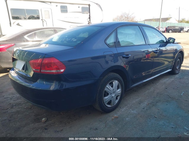 Volkswagen Passat 1.8t S 2014 1VWAT7A35EC114799 Image 4
