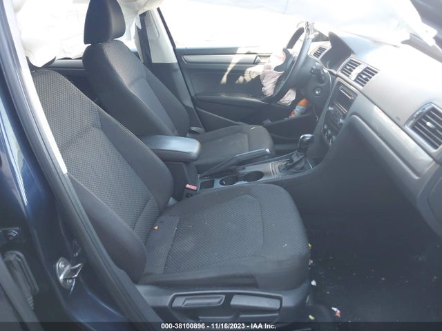 Volkswagen Passat 1.8t S 2014 1VWAT7A35EC114799 Image 5