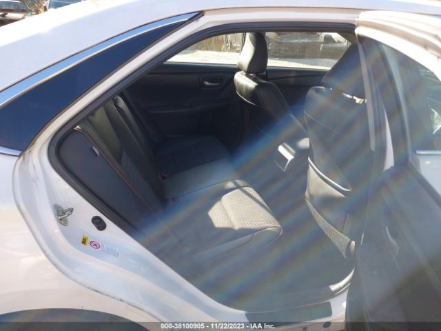 4T1BF1FK2FU072210 Toyota CAMRY SE