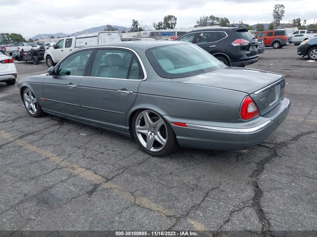 2005 JAGUAR XJ8 SAJWA79C15SG40523 Photo 2