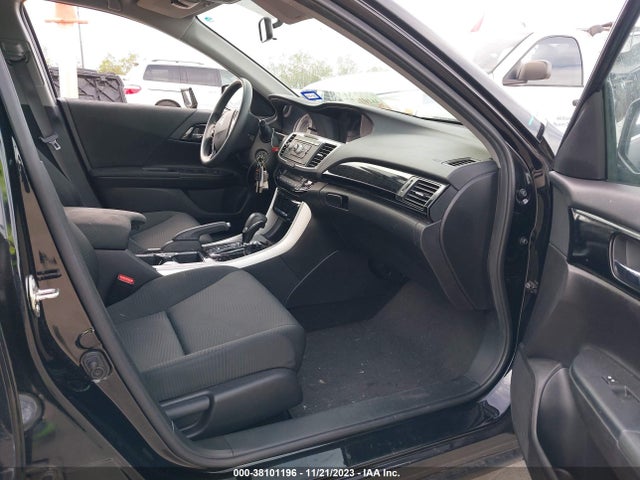 Honda ACCORD LX 2017 1HGCR2F3XHA208457 Image 5