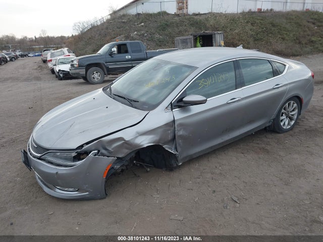 Chrysler 200 C 2015 1C3CCCCB2FN719012 Image 2
