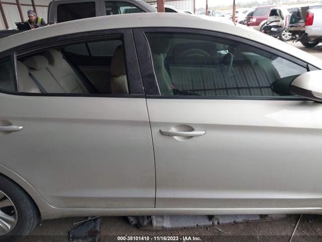 2017 HYUNDAI ELANTRA SE VIN: 5NPD84LF1HH133429