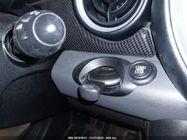 2011 MINI COOPER S WMWSV3C50BTY25179 Photo 10